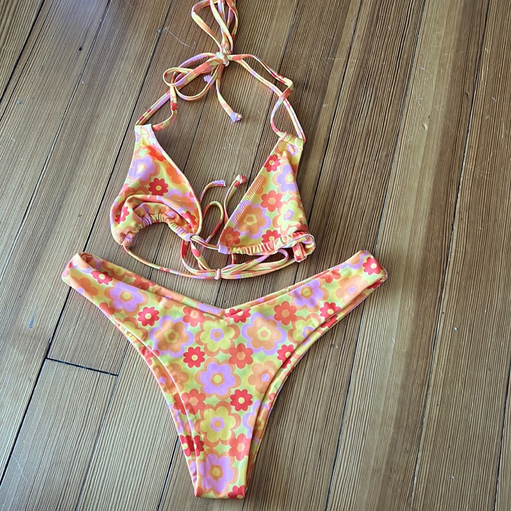 Kulani kinis size medium bikini